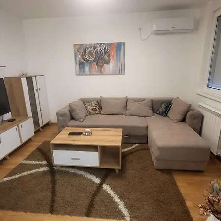 Apartment Konatar Apartmans *